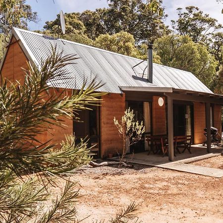 Bussells Bushland Cottages Margaret River ภายนอก รูปภาพ