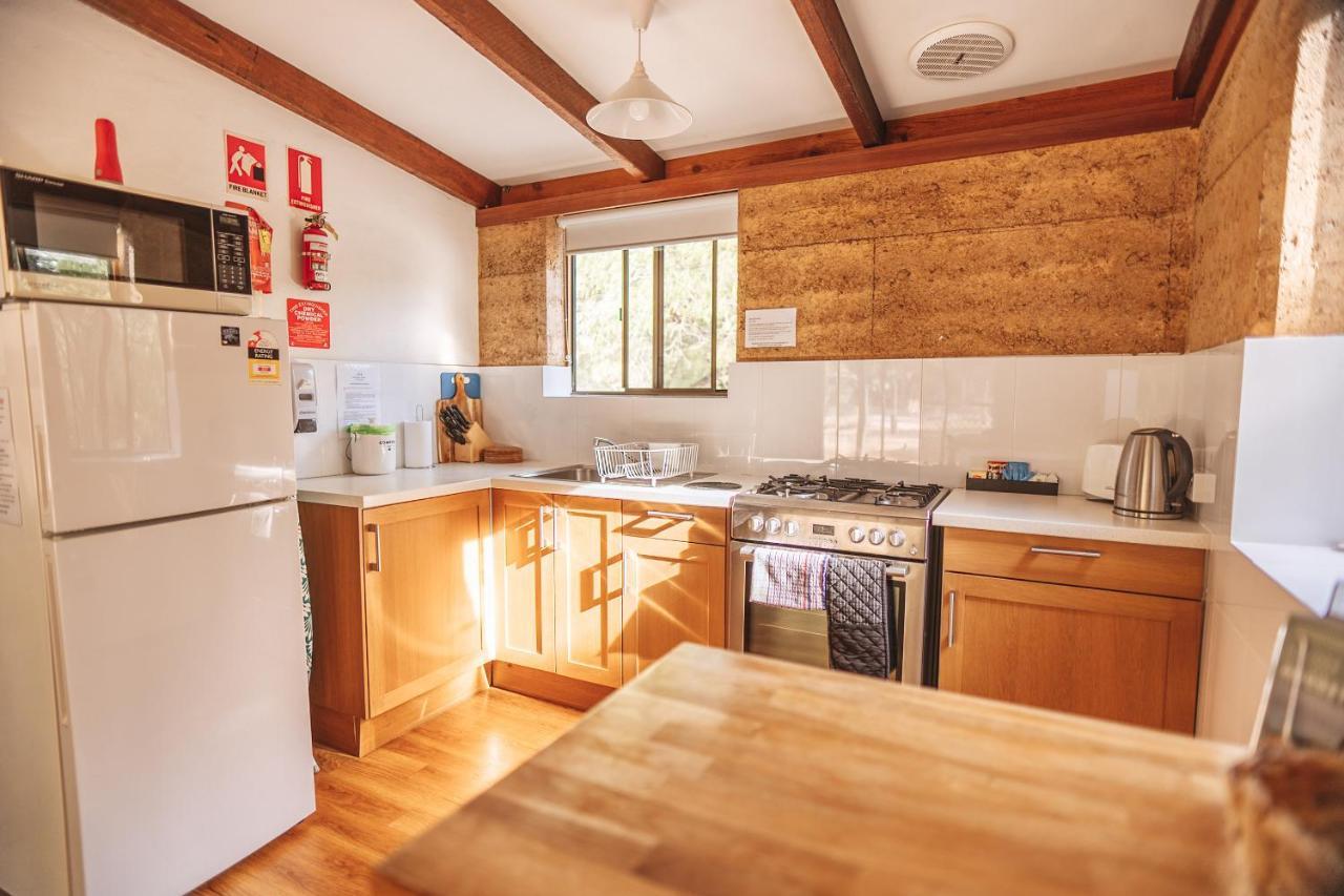 Bussells Bushland Cottages Margaret River ภายนอก รูปภาพ