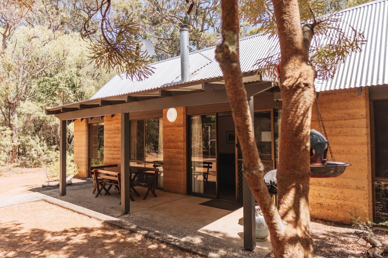 Bussells Bushland Cottages Margaret River ภายนอก รูปภาพ