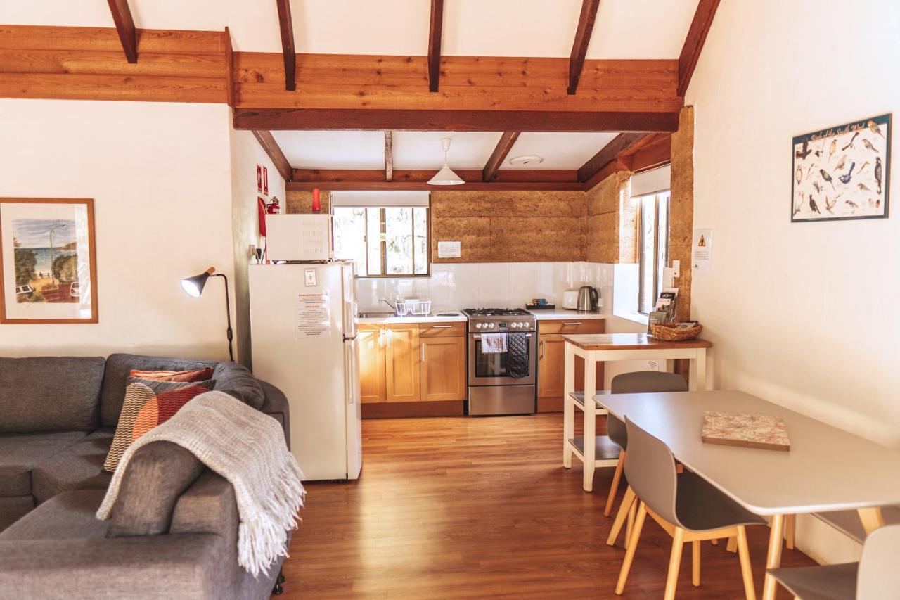 Bussells Bushland Cottages Margaret River ภายนอก รูปภาพ