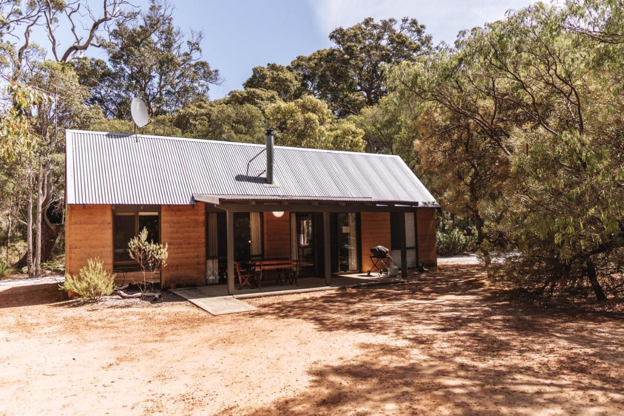 Bussells Bushland Cottages Margaret River ภายนอก รูปภาพ